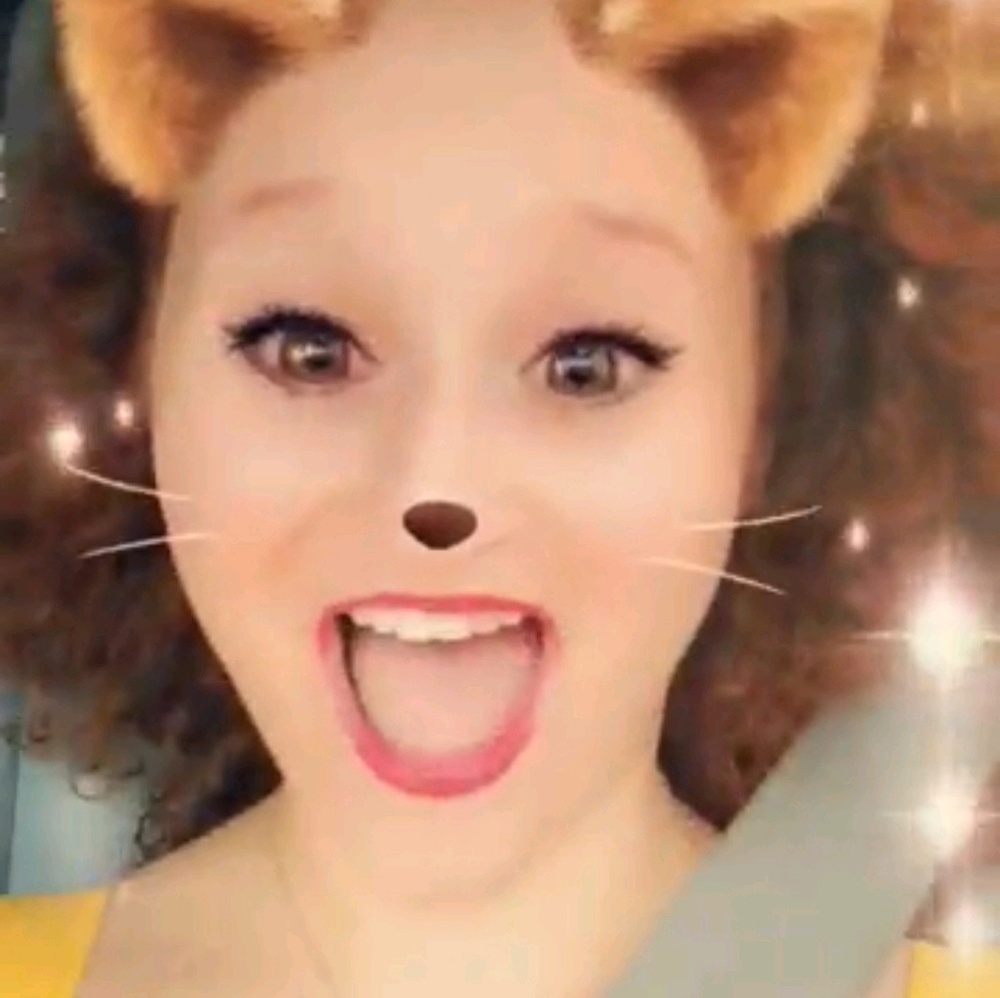 Meet your Posher, Alexandra